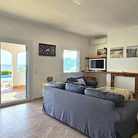 Mit Privatpool Fuer 6 Personen Ca 160 Qm In Cala Pi, Mallorca Suedkueste Von Mallorca